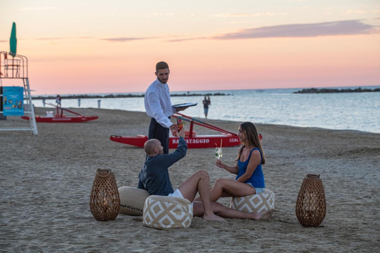 Excelsior Hotel, Spa & Lido Pesaro Eksteriør bilde
