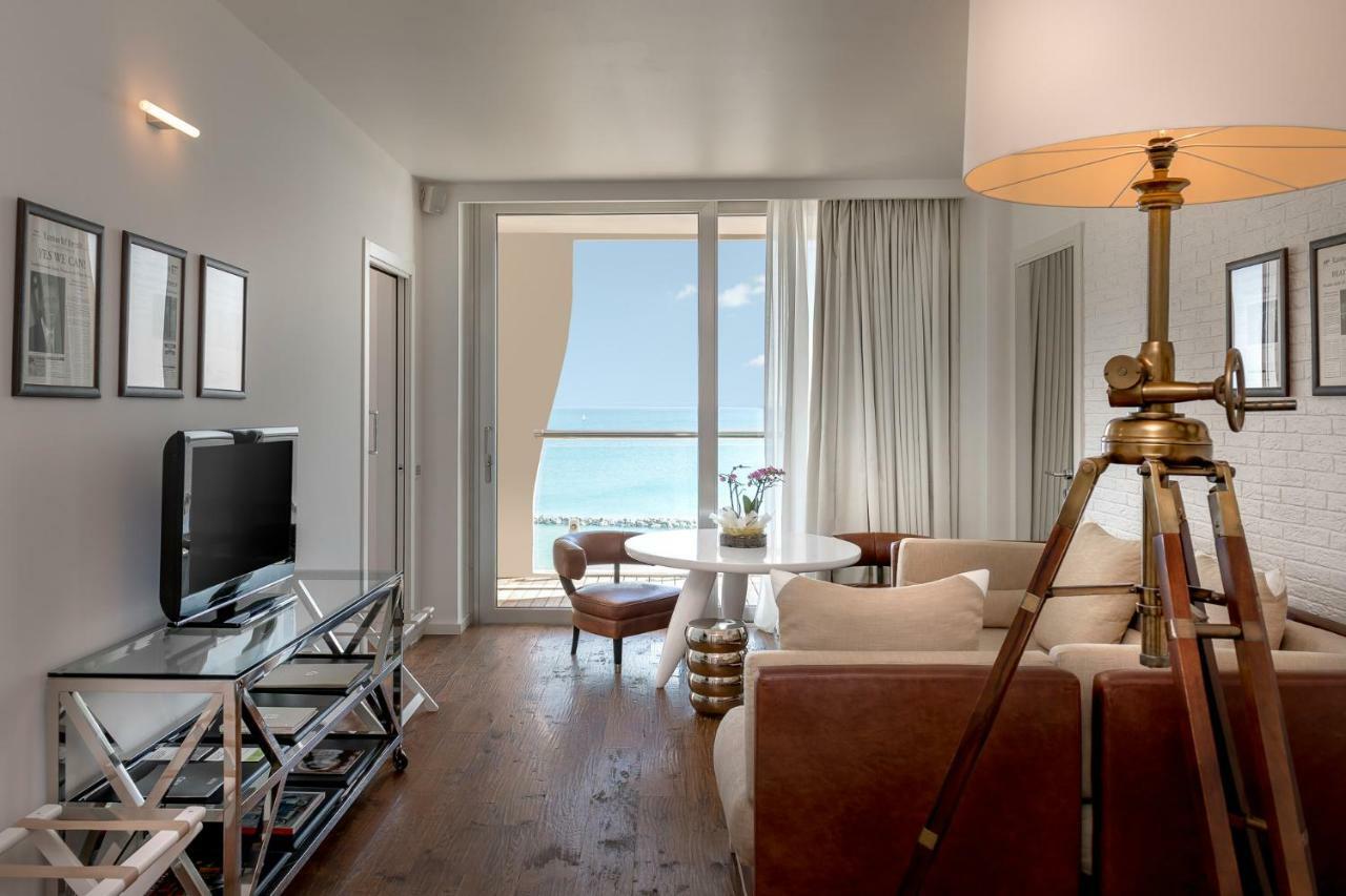 Excelsior Hotel, Spa & Lido Pesaro Eksteriør bilde